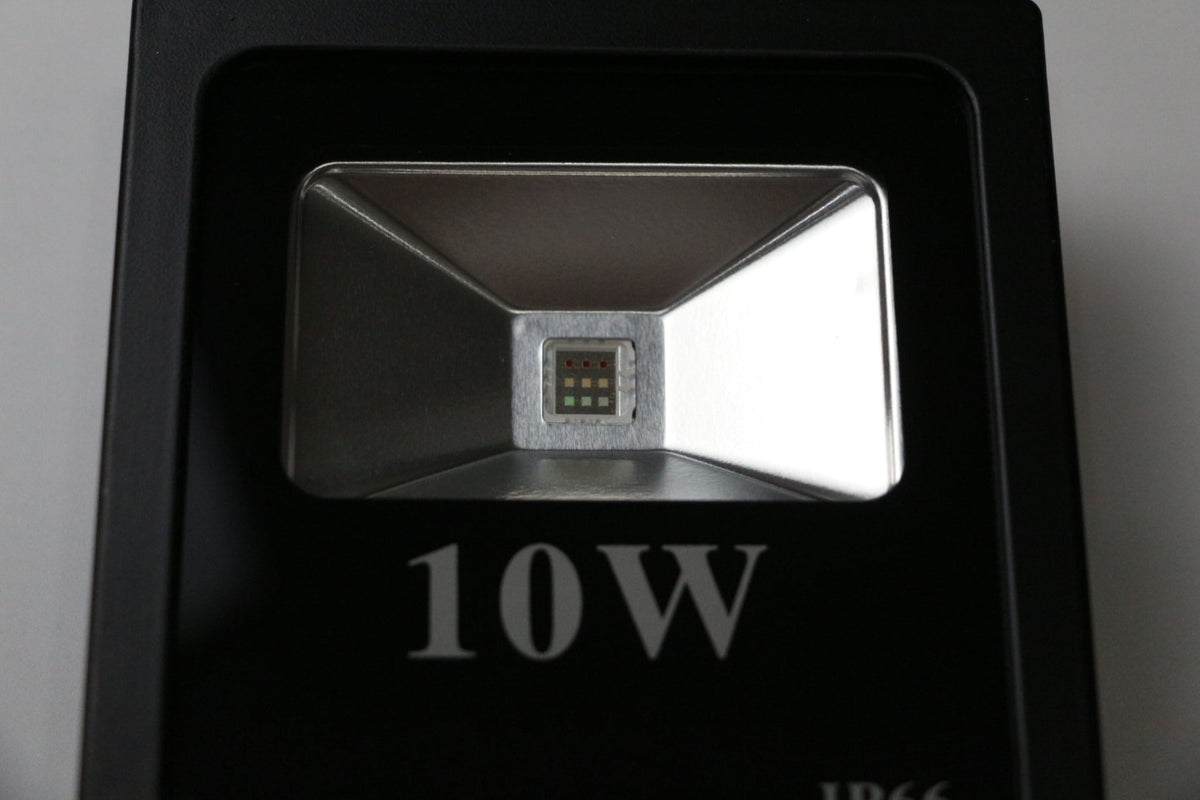 Flood Light/ 12V/ Xconnect